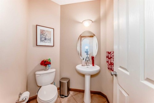 75 Hampstead Way Nw, Calgary, AB - Indoor Photo Showing Bathroom