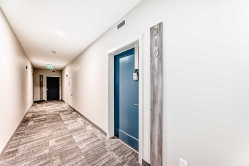 310-150 Shawnee Square, Calgary, AB - Indoor Photo Showing Other Room