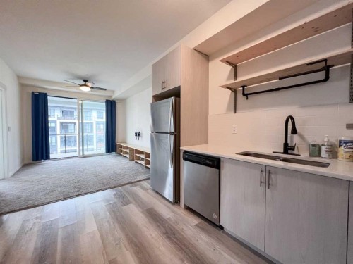 4307-15 Sage Meadows Landing Nw, Calgary, AB - Indoor Photo Showing Kitchen