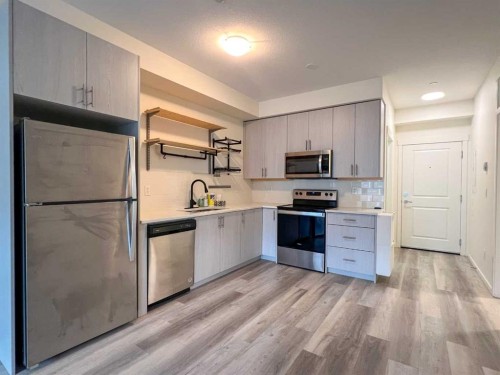 4307-15 Sage Meadows Landing Nw, Calgary, AB - Indoor Photo Showing Kitchen