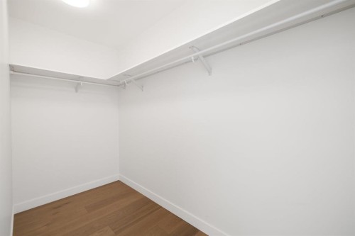 102-88 Waterfront Mews Sw, Calgary, AB - Indoor With Storage