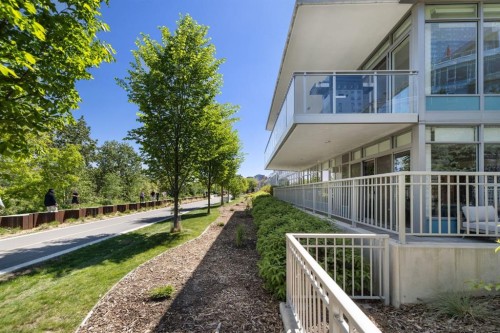 102-88 Waterfront Mews Sw, Calgary, AB - Outdoor