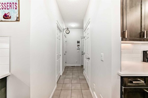 114 Walgrove Green Se, Calgary, AB - Indoor Photo Showing Other Room