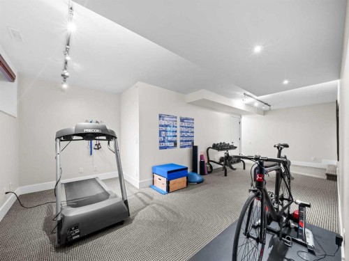 2716 Carleton Street Sw, Calgary, AB - Indoor Photo Showing Gym Room