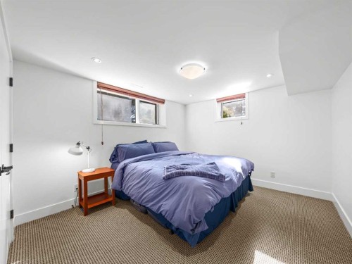 2716 Carleton Street Sw, Calgary, AB - Indoor Photo Showing Bedroom