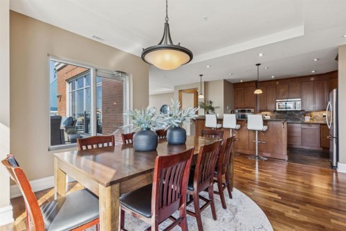 2802-910 5 Avenue Sw, Calgary, AB - Indoor Photo Showing Dining Room