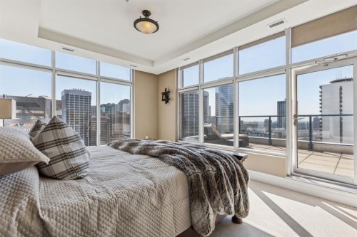 2802-910 5 Avenue Sw, Calgary, AB - Indoor Photo Showing Bedroom