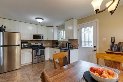 87 Falton Close Ne, Calgary, AB - Indoor Photo Showing Kitchen