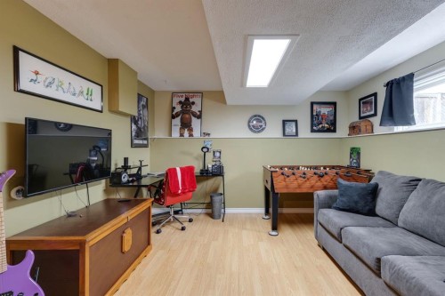 87 Falton Close Ne, Calgary, AB - Indoor