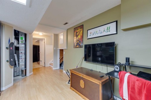 87 Falton Close Ne, Calgary, AB - Indoor Photo Showing Other Room
