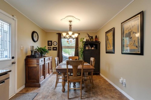 87 Falton Close Ne, Calgary, AB - Indoor Photo Showing Dining Room