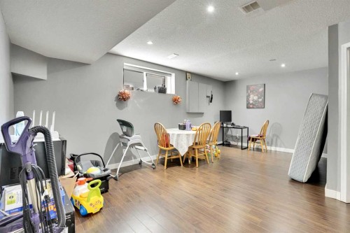 151 Saddlehorn Close Ne, Calgary, AB - Indoor