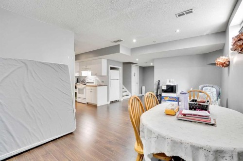 151 Saddlehorn Close Ne, Calgary, AB - Indoor
