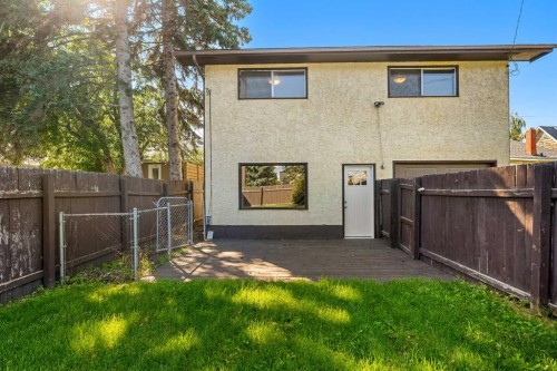 1640 15 Street Se, Calgary, AB - Outdoor