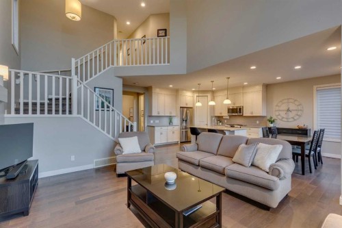 101 Cranarch Common Se, Calgary, AB - Indoor Photo Showing Living Room