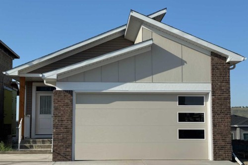 435 Rivercrest Road  Cochrane, AB T4C 3C6