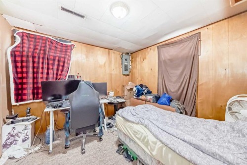 2809 38 Street Sw, Calgary, AB - Indoor