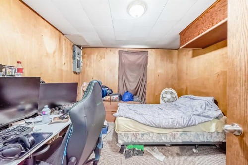 2809 38 Street Sw, Calgary, AB - Indoor