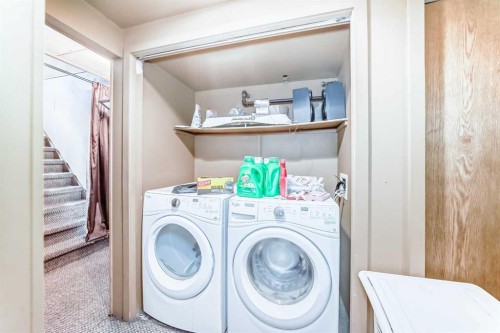 2809 38 Street Sw, Calgary, AB - Indoor Photo Showing Laundry Room