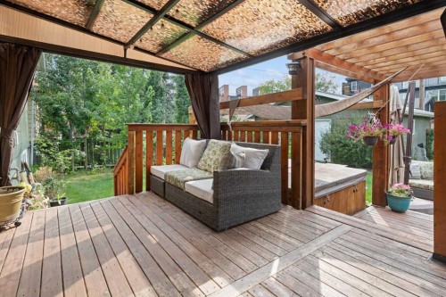 527 29 Street Nw, Calgary, AB - Outdoor With Deck Patio Veranda With Exterior