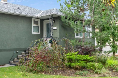 527 29 Street Nw, Calgary, AB - Outdoor