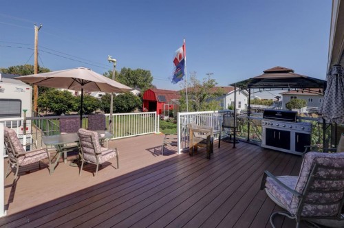 426 9 Street, Beiseker, AB - Outdoor With Deck Patio Veranda