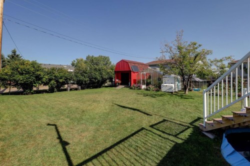 426 9 Street, Beiseker, AB - Outdoor