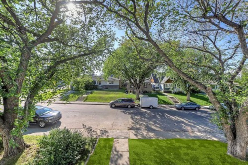 2838 34 Street Sw, Calgary, AB - Outdoor