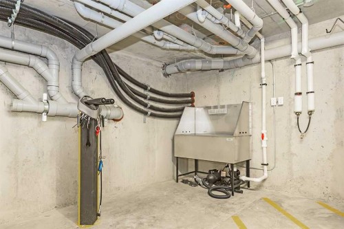 515 4 Avenue Ne, Calgary, AB - Indoor Photo Showing Basement