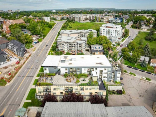 515 4 Avenue Ne, Calgary, AB - Outdoor With View