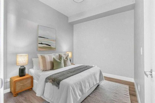 515 4 Avenue Ne, Calgary, AB - Indoor Photo Showing Bedroom