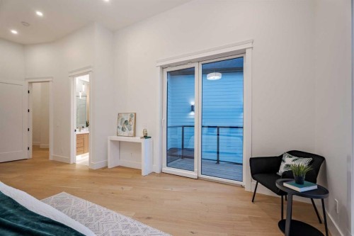 1651 St Andrews Place Nw, Calgary, AB - Indoor Photo Showing Other Room