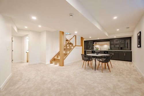 1651 St Andrews Place Nw, Calgary, AB - Indoor