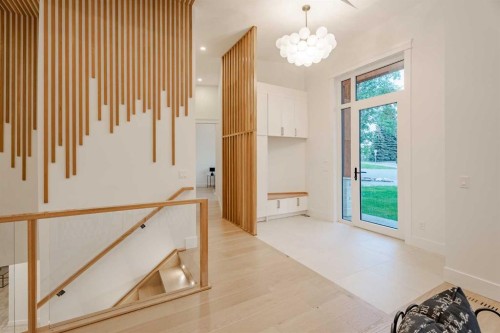 1651 St Andrews Place Nw, Calgary, AB - Indoor Photo Showing Other Room