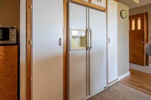 262022 Hwy 27, Rural Kneehill County, AB - Indoor Photo Showing Other Room