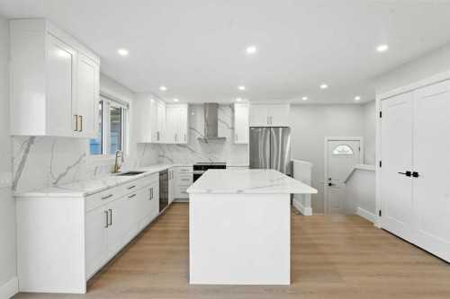 227 Parkside Way Se, Calgary, AB - Indoor Photo Showing Kitchen With Upgraded Kitchen