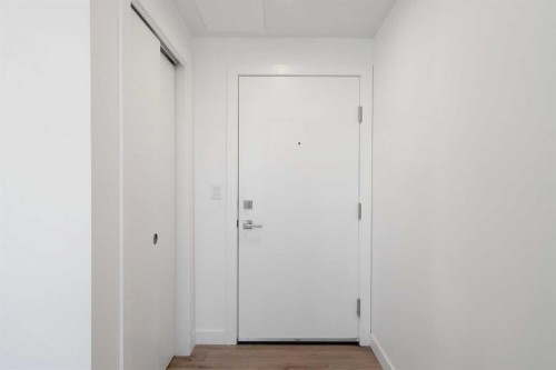 217-205 Spring Creek Common Sw, Calgary, AB - Indoor Photo Showing Other Room