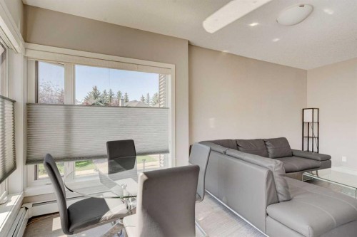 205-93 34 Avenue Sw, Calgary, AB - Indoor