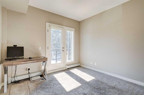 205-93 34 Avenue Sw, Calgary, AB - Indoor Photo Showing Other Room