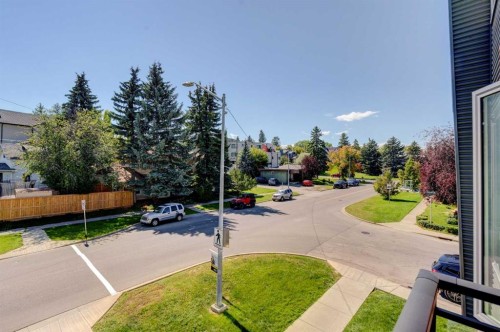 205-93 34 Avenue Sw, Calgary, AB - Outdoor