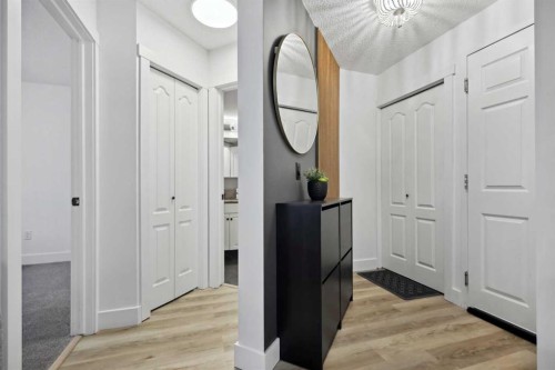 210-10 Sierra Morena Mews Sw, Calgary, AB - Indoor Photo Showing Other Room