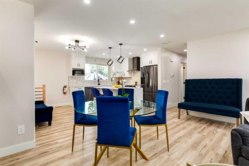392 Cantrell Drive Sw, Calgary, AB - Indoor Photo Showing Dining Room