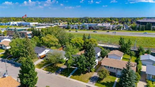 392 Cantrell Drive Sw, Calgary, AB - Outdoor With View
