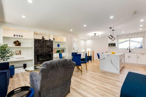 392 Cantrell Drive Sw, Calgary, AB - Indoor