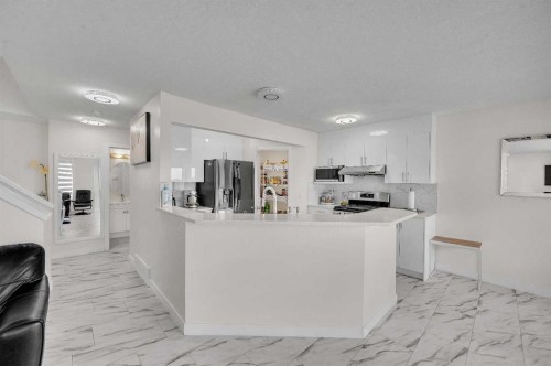 143 Taralake Way Ne, Calgary, AB - Indoor Photo Showing Kitchen