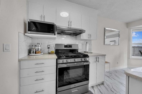 143 Taralake Way Ne, Calgary, AB - Indoor Photo Showing Kitchen