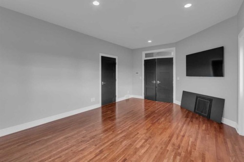 58 Scimitar View Nw, Calgary, AB - Indoor Photo Showing Other Room