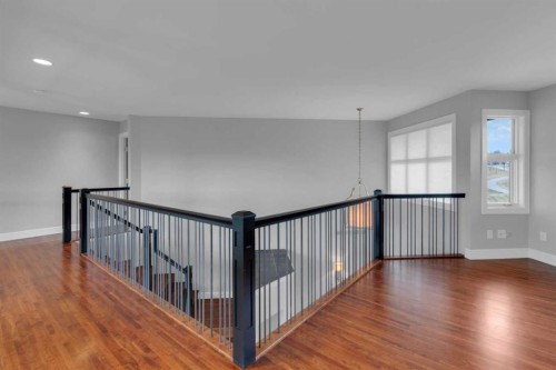 58 Scimitar View Nw, Calgary, AB - Indoor Photo Showing Other Room