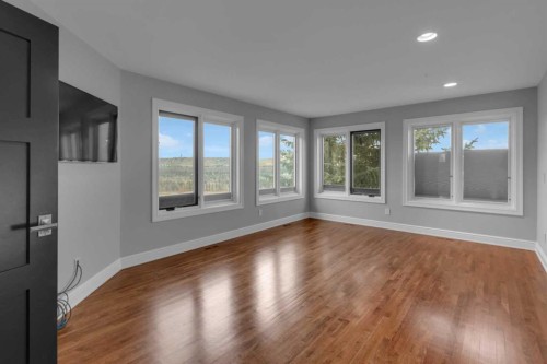 58 Scimitar View Nw, Calgary, AB - Indoor Photo Showing Other Room