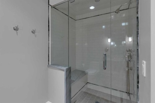 58 Scimitar View Nw, Calgary, AB - Indoor Photo Showing Bathroom